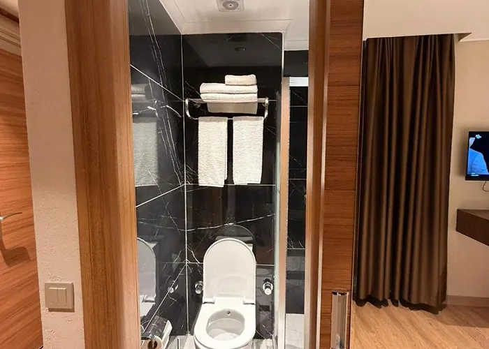 Istiklal איסטמבול